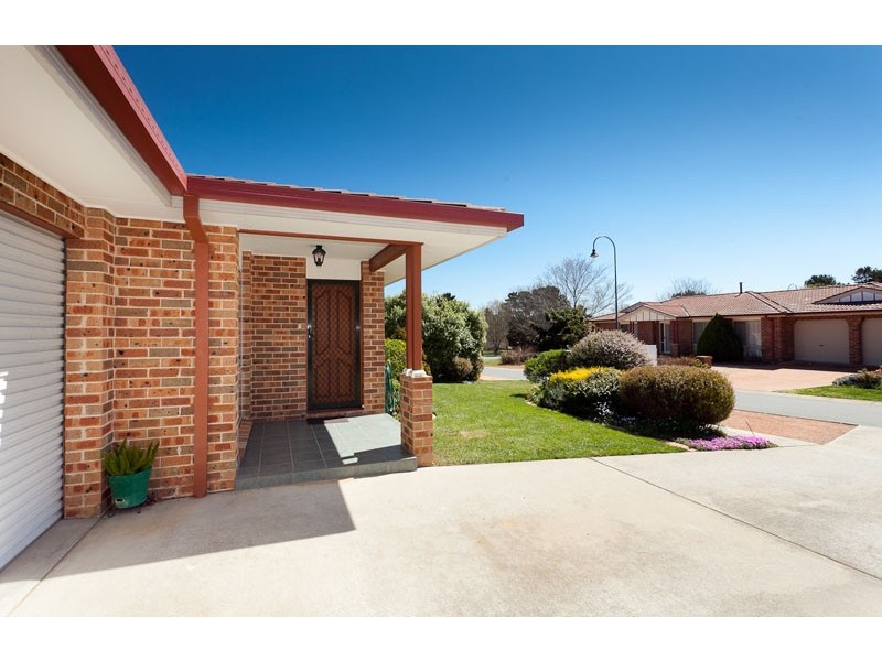 4 McIlwraith Close, Holt ACT 2615