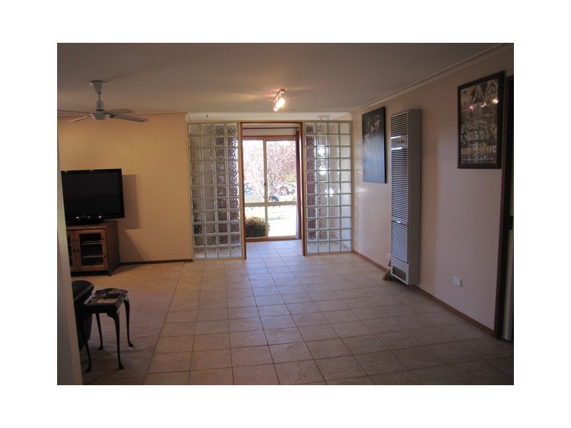 7 Pullar Place, Gordon ACT 2906