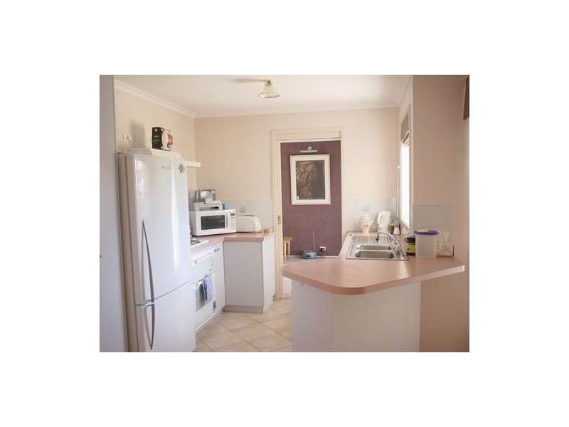 8 Alarmon Crescent, Dunlop ACT 2615