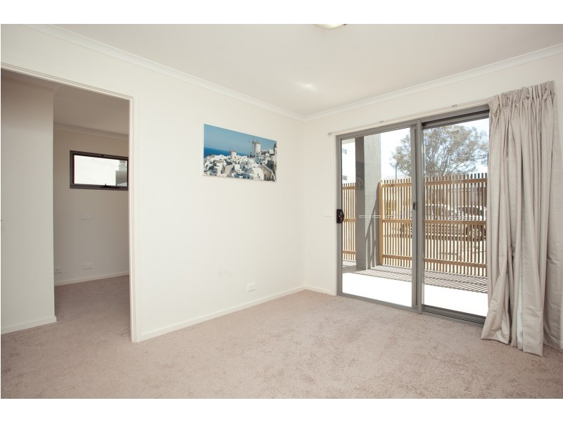 97/75 Elizabeth Jolley Crescent, Franklin ACT 2913
