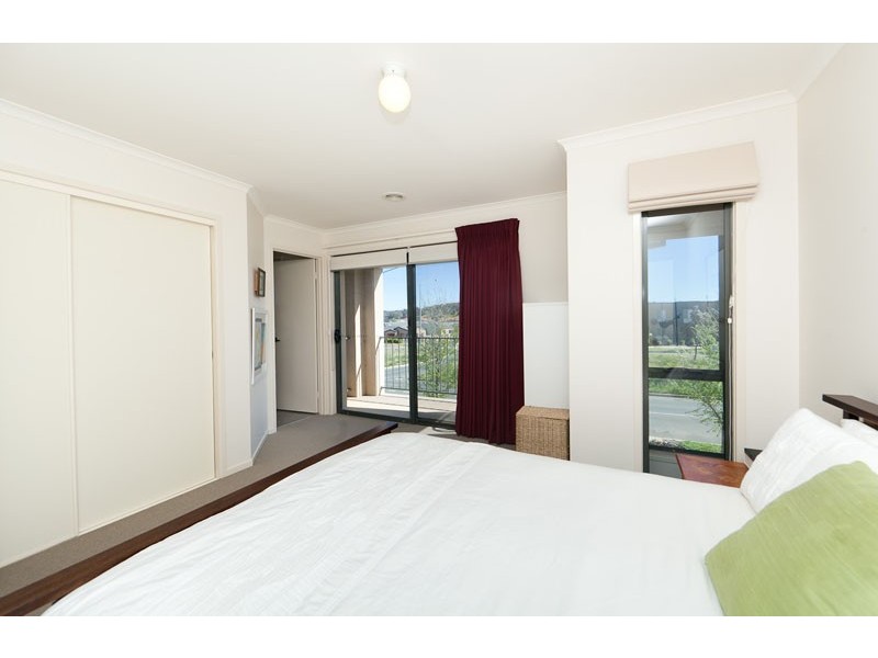 292 Anthony Rolfe Avenue, Gungahlin ACT 2912