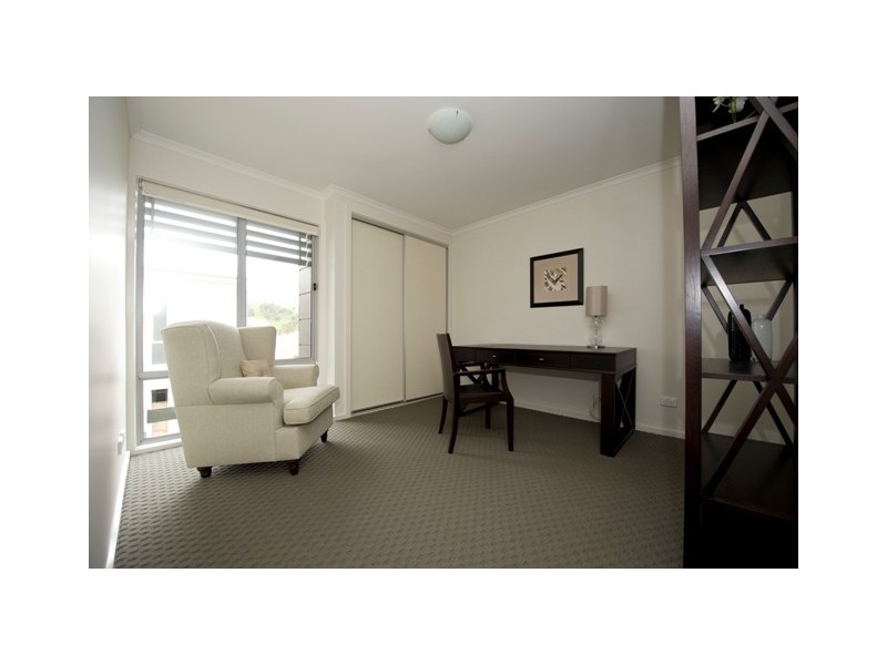 5 Chance Street, Crace ACT 2911