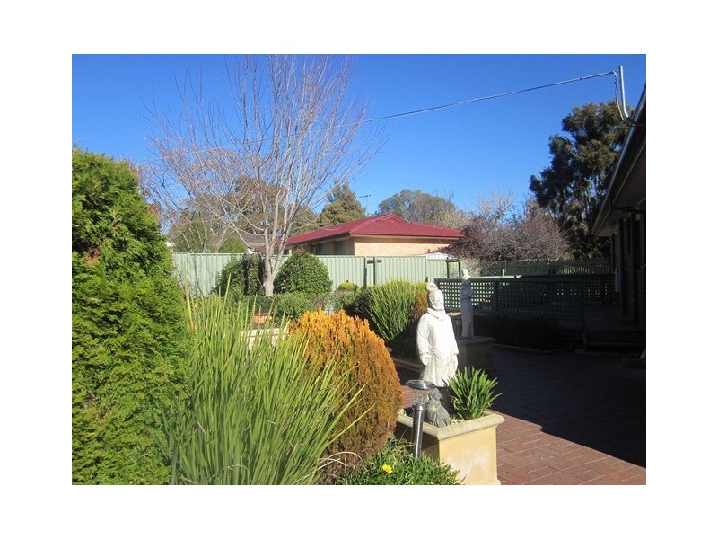 11 Dunbar Street, Fraser ACT 2615