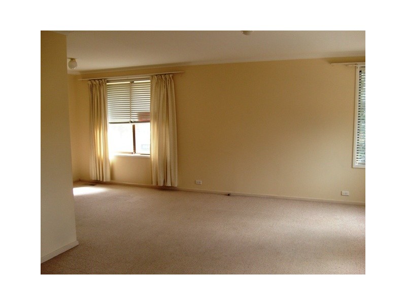 7 Douglass Place, Spence ACT 2615