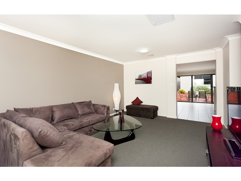 262 Anthony Rolfe Avenue, Gungahlin ACT 2912