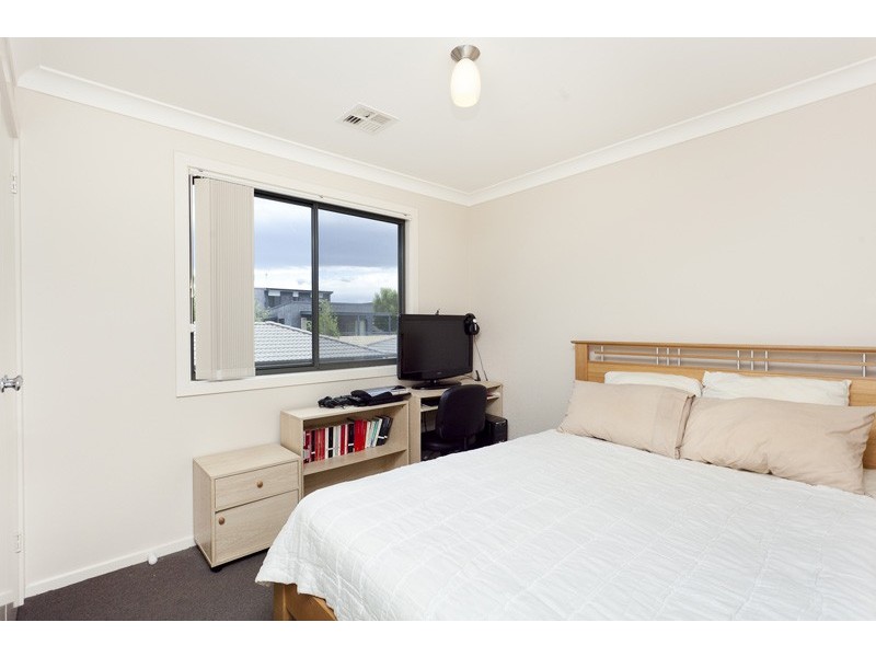 262 Anthony Rolfe Avenue, Gungahlin ACT 2912