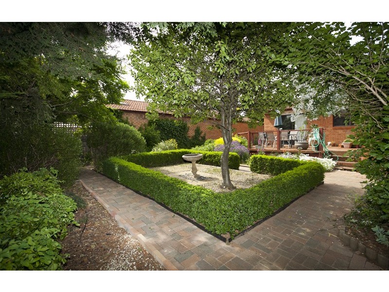 15 Clavert Place, Florey ACT 2615