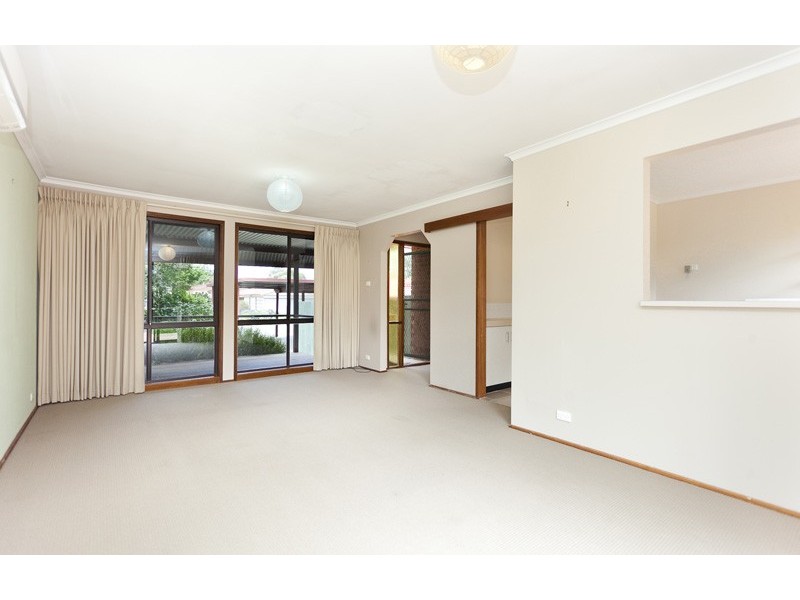 15 Clavert Place, Florey ACT 2615