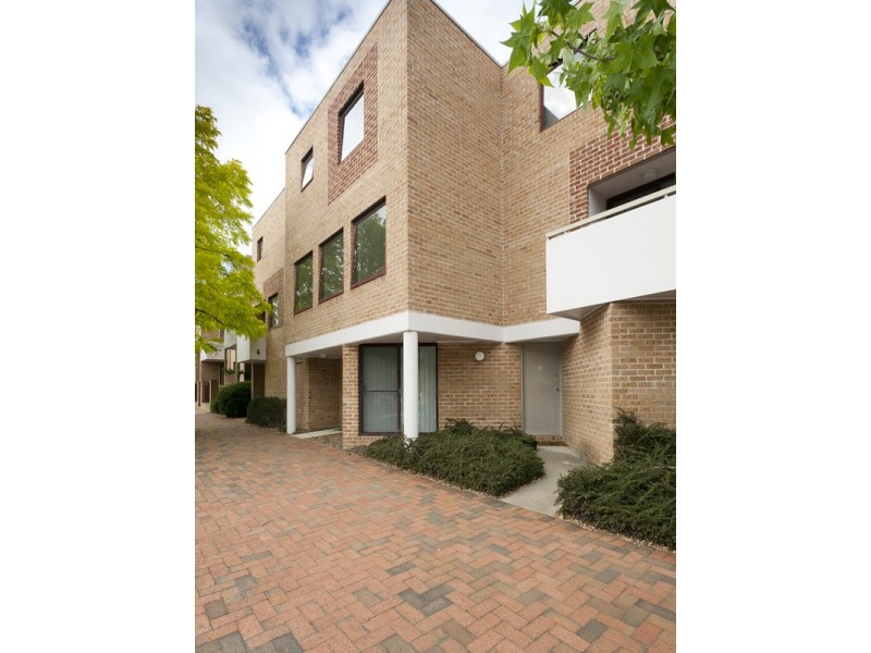 4/131 Port Jackson Street, Phillip ACT 2606