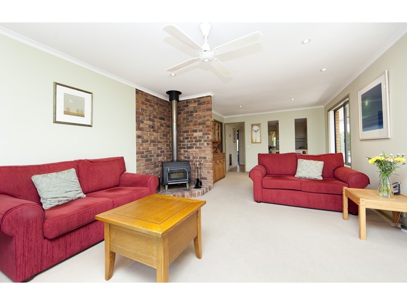 9 Buckley Circuit, Kambah ACT 2902