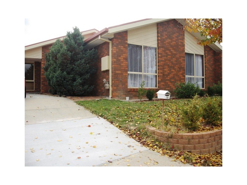 16 Laptz Close, Palmerston ACT 2913