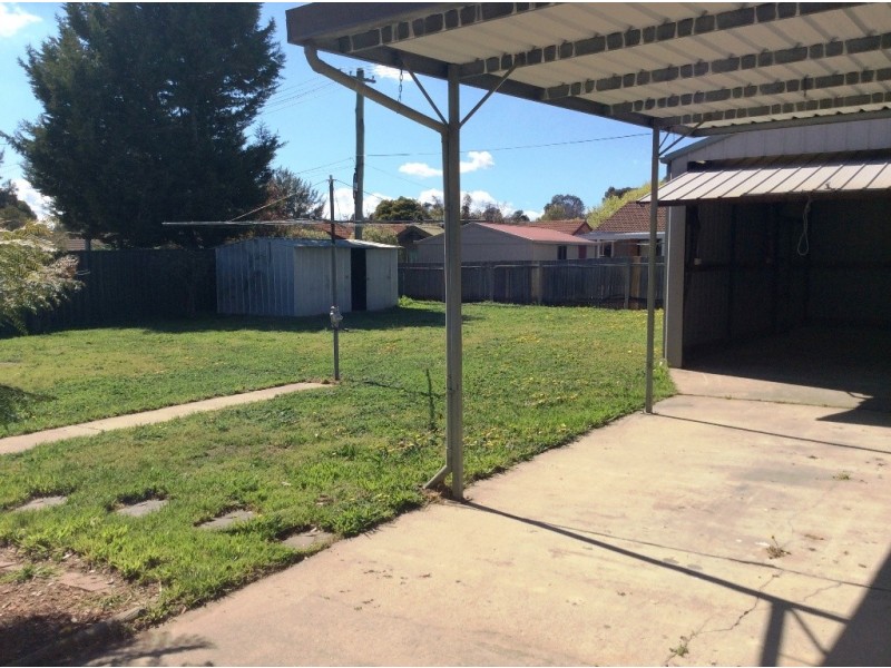 105 Ratcliffe Crescent, Florey ACT 2615