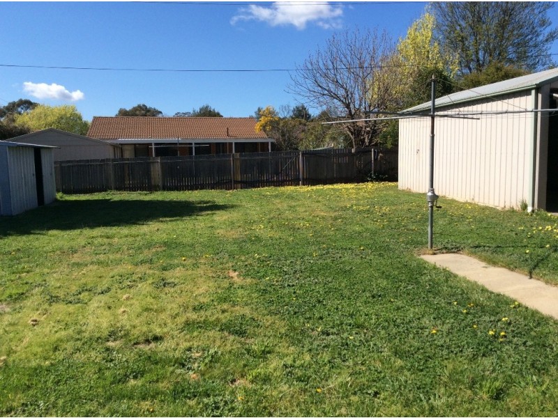 105 Ratcliffe Crescent, Florey ACT 2615