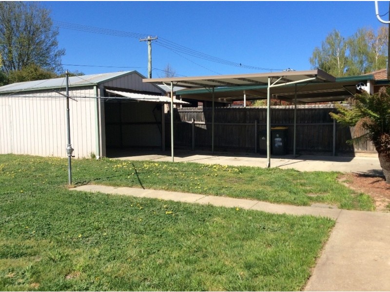 105 Ratcliffe Crescent, Florey ACT 2615