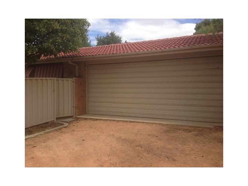 8 Fielder Place, Florey ACT 2615
