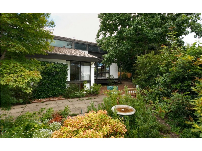 8 Wargi Place, Aranda ACT 2614