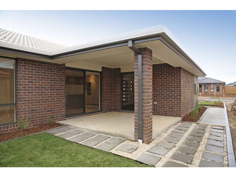 24 Kylie Tennant Street, Franklin ACT 2913