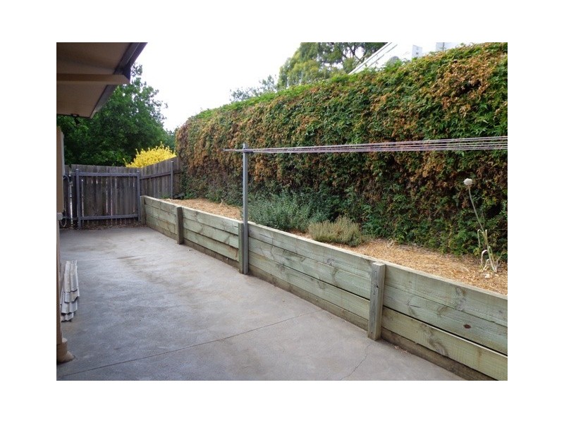 42 Armstrong Crescent, Holt ACT 2615
