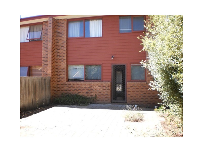 2/9 Thurlow Place, Belconnen ACT 2617