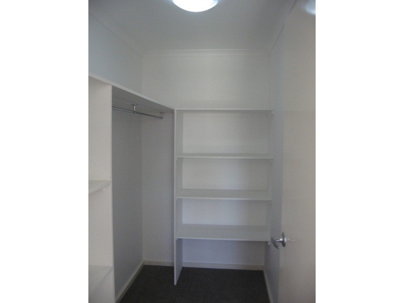 27 Ronald Walker Street, Casey ACT 2913