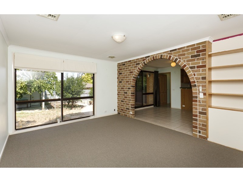 4 Rumker Place, Charnwood ACT 2615