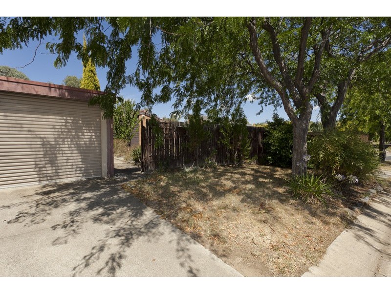 4 Rumker Place, Charnwood ACT 2615