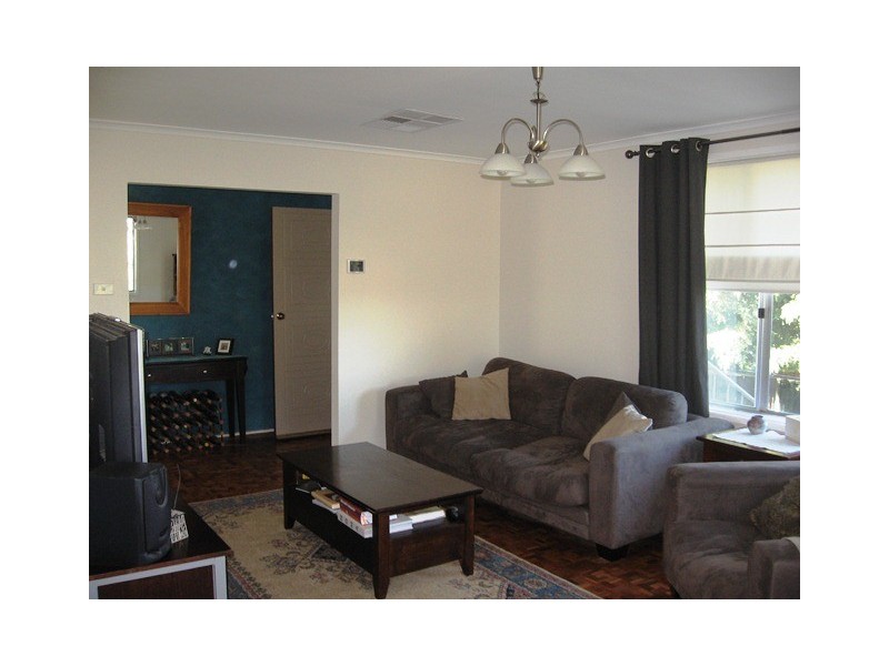 16 Pattinson Crescent, Flynn ACT 2615