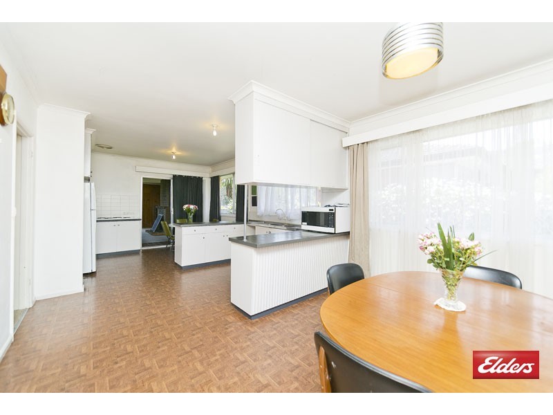 7 Blackman Crescent, Macquarie ACT 2614