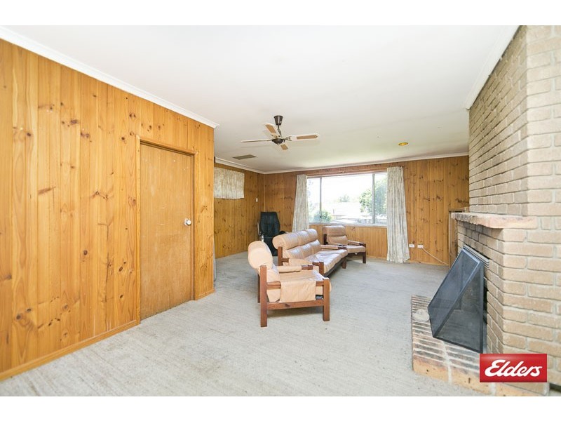 7 Blackman Crescent, Macquarie ACT 2614