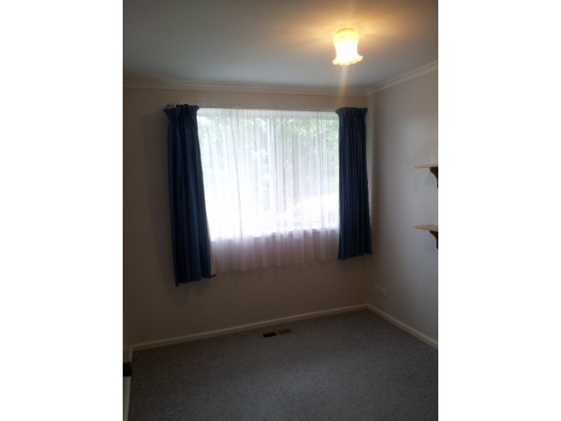 11 Mackinolty Street, Scullin ACT 2614