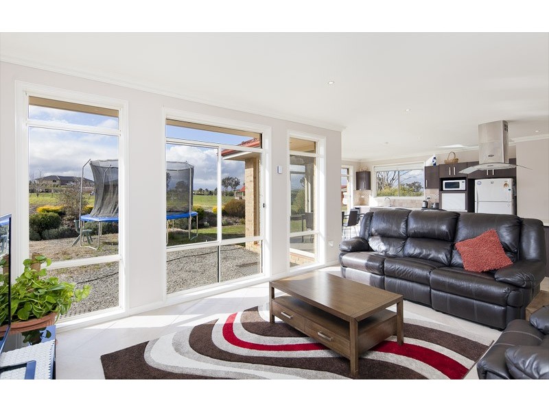 66 Merryville Drive, Murrumbateman NSW 2582