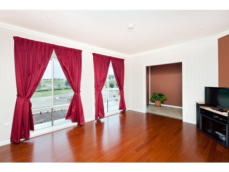 66 Merryville Drive, Murrumbateman NSW 2582