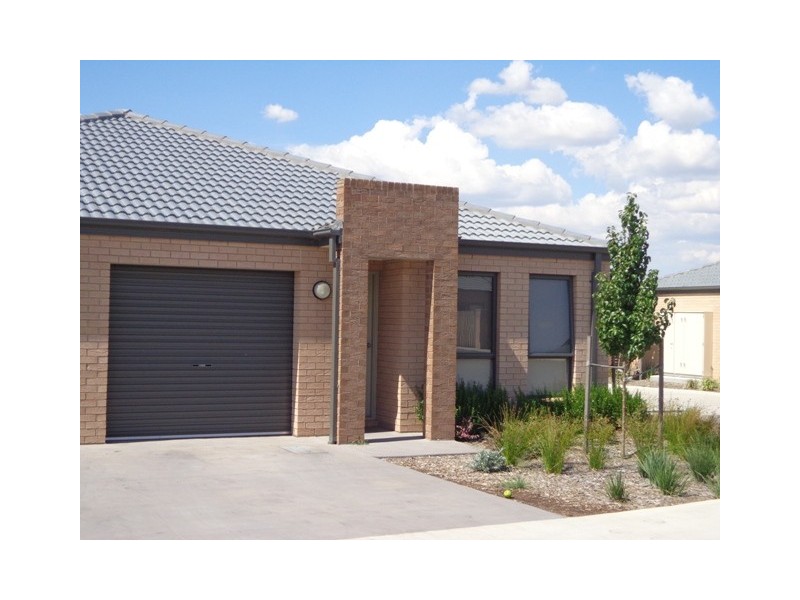 4/204 Macfarlane Burnett Avenue, Macgregor ACT 2615