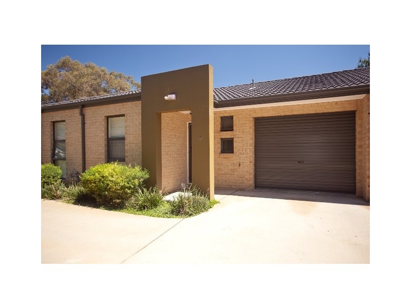 3/3 Lochbuy Street, Macquarie ACT 2614