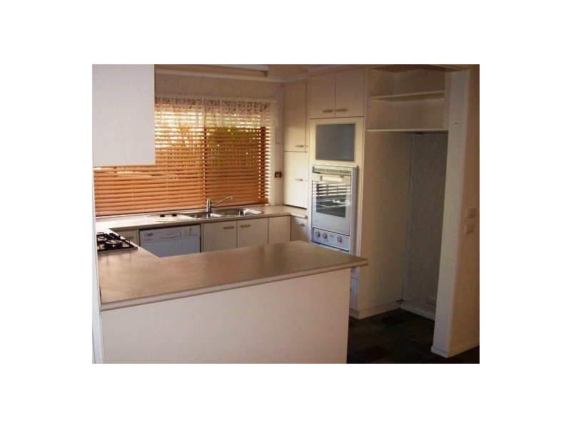 12 Alleyne Close, Macgregor ACT 2615