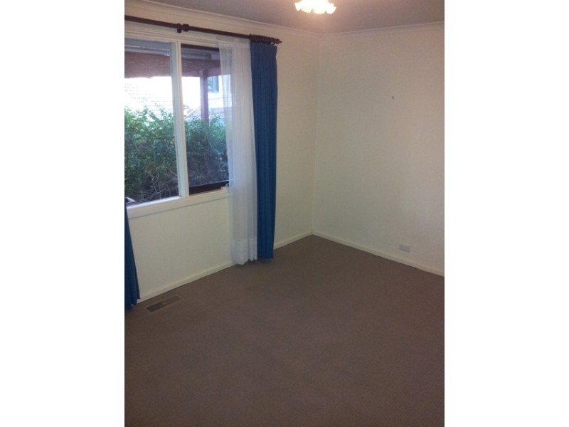 12 Alleyne Close, Macgregor ACT 2615