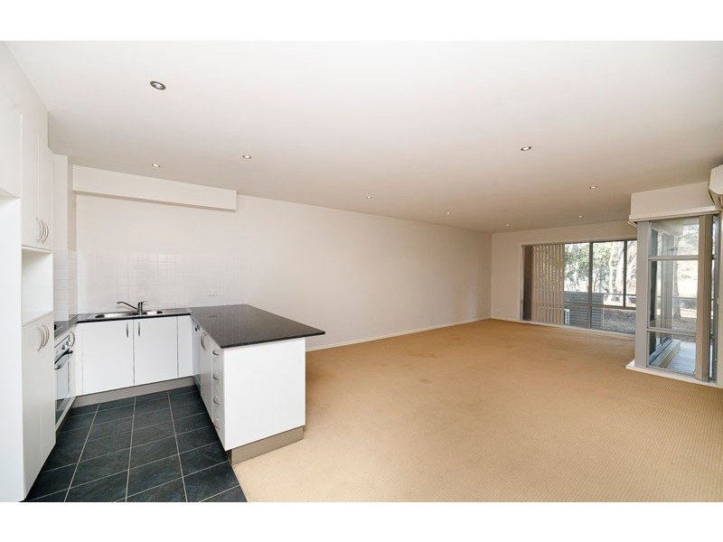 2/1 Eardley Street, Bruce ACT 2617