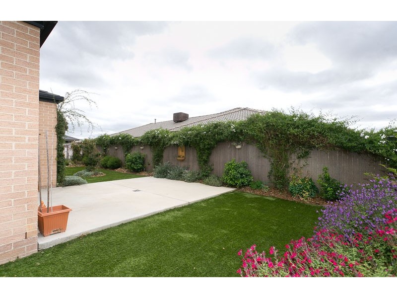 104 Lance Hill Avenue, Dunlop ACT 2615