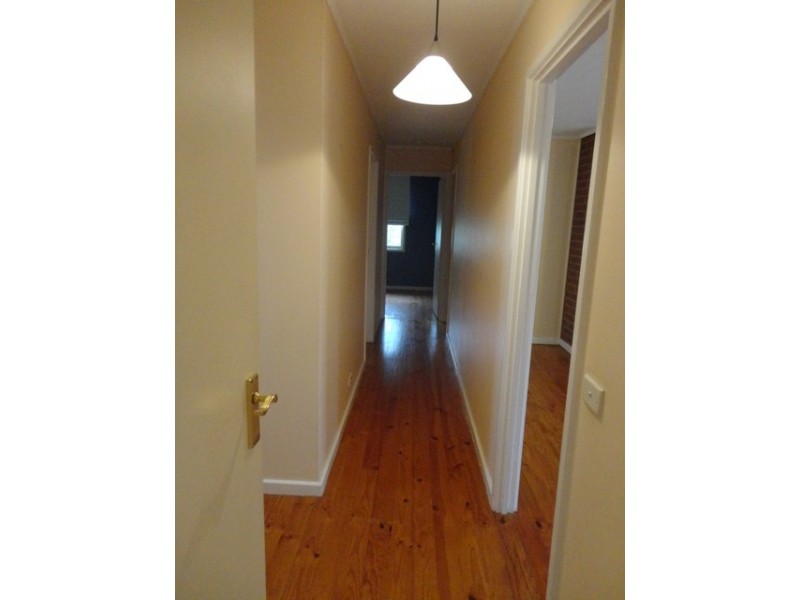 6 Shand Place, Latham ACT 2615