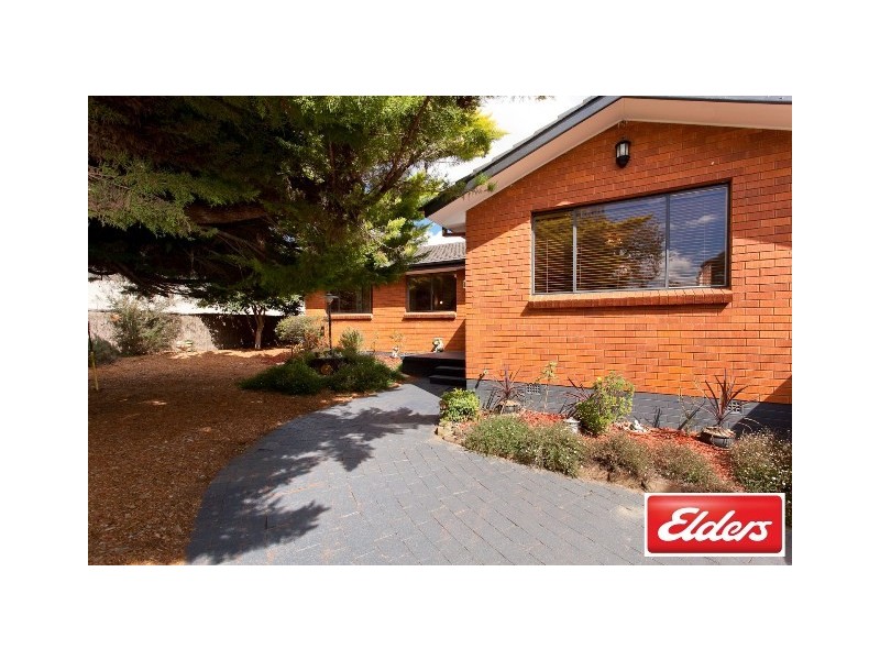 16 Mackellar Crescent, Cook ACT 2614