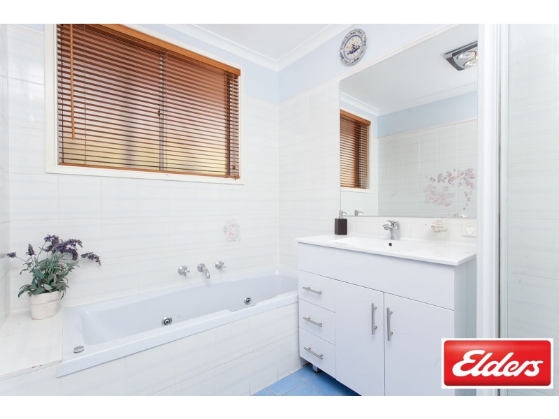 16 Mackellar Crescent, Cook ACT 2614