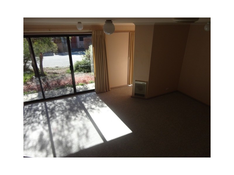 4 Gatehouse Place, Belconnen ACT 2617