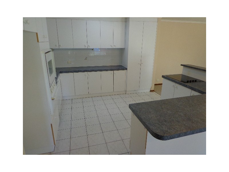 10 Reader Court, Banks ACT 2906