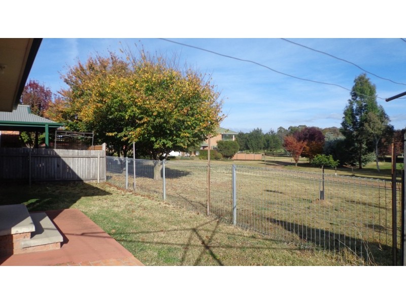 14 Allen Place, Holt ACT 2615