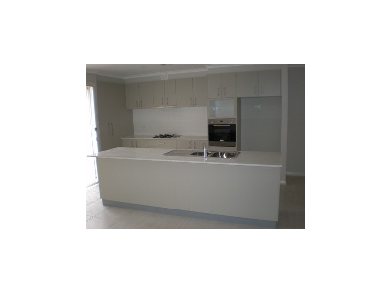 103a Anthony Rolfe Avenue, Gungahlin ACT 2912