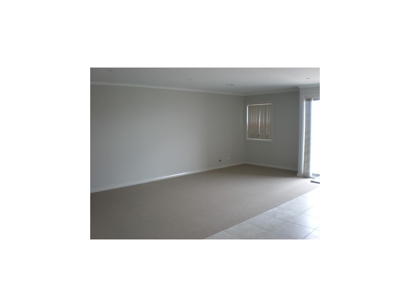 103a Anthony Rolfe Avenue, Gungahlin ACT 2912