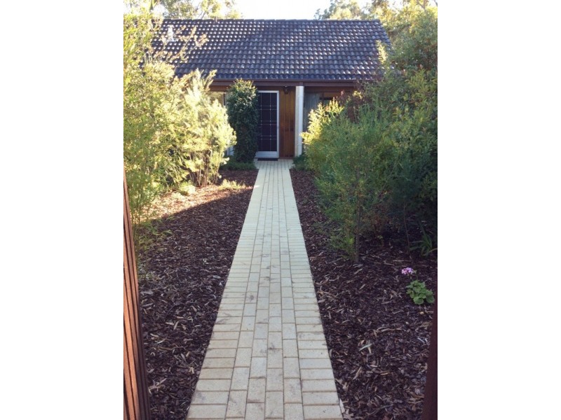 96 Bourne Street, Cook ACT 2614