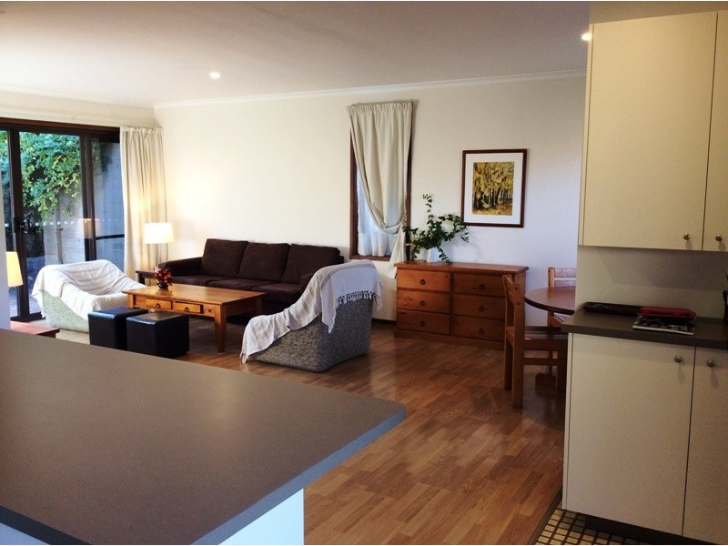 96 Bourne Street, Cook ACT 2614