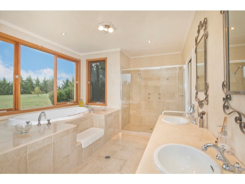 110 Southwell Road, Wallaroo NSW 2618