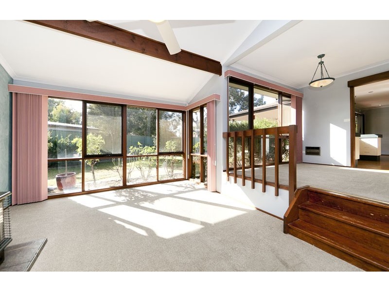 12 McQuade Close, Charnwood ACT 2615